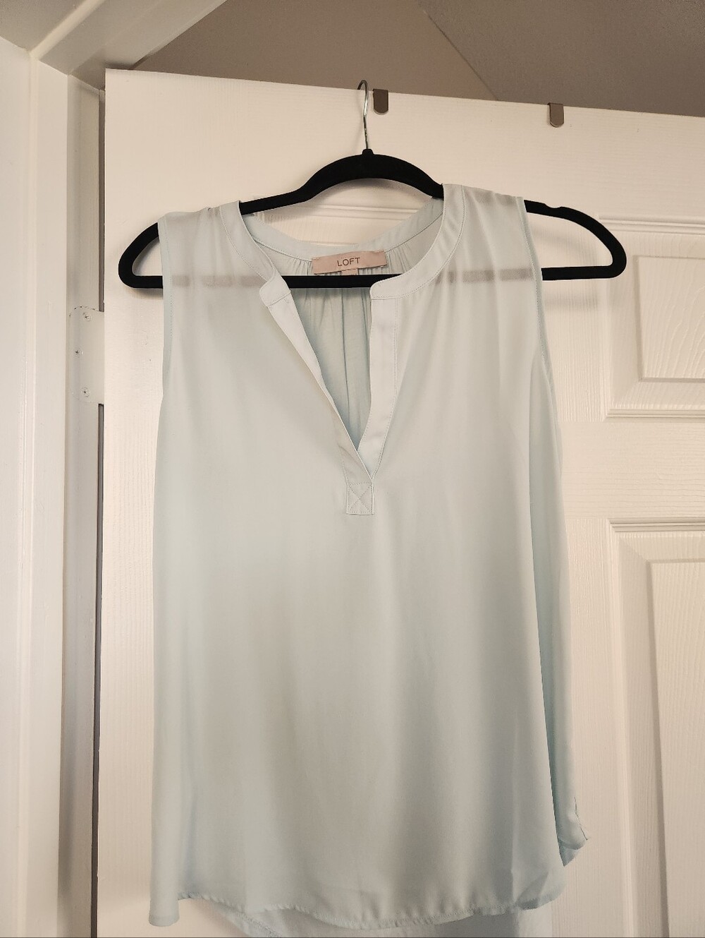 LOFT Pale Green Sleeveless Split V-Neck Top
